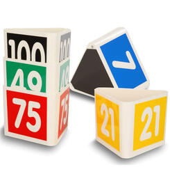 Triangles magnétiques numérotés N° 1 à 25  Pose sur toit et tenue par aimants  1 Lot se compose de 25 chiffres